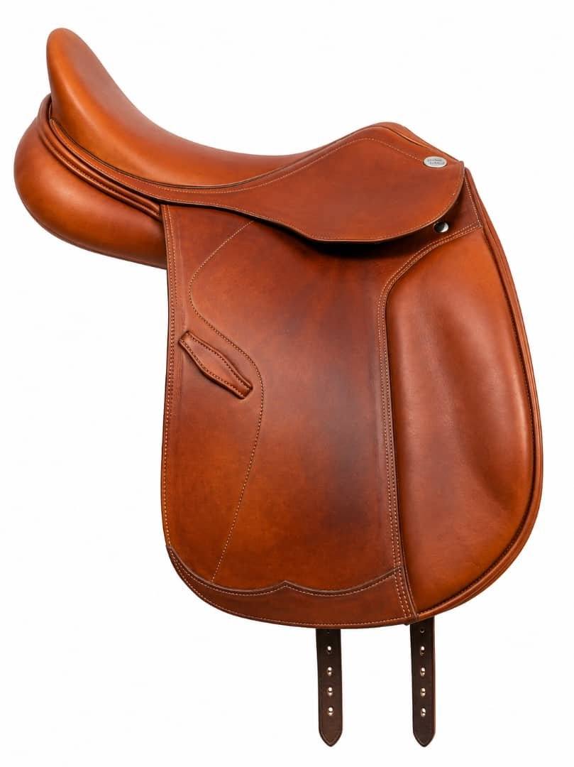 Equinomic – Dressursattel, 17,5 Zoll, Cognac Braun